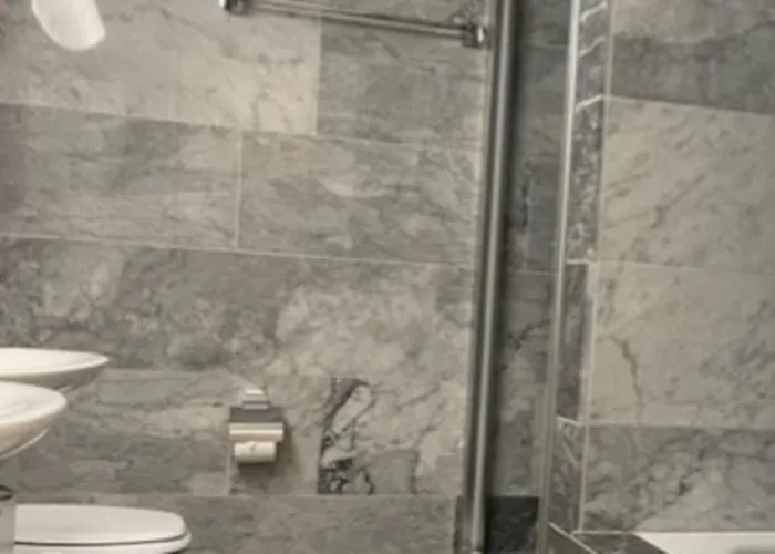 Fantastic 2 Bd Flat - Duke1 아파트 *